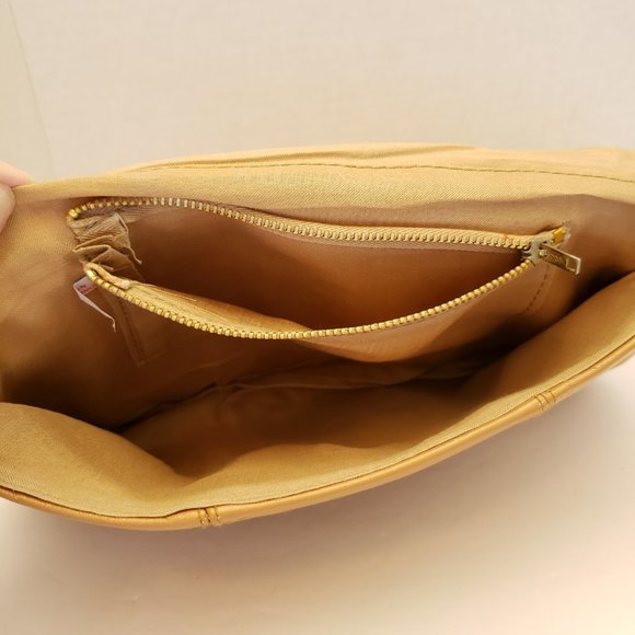 Vintage Fold Over Clutch - Picture 10 of 10